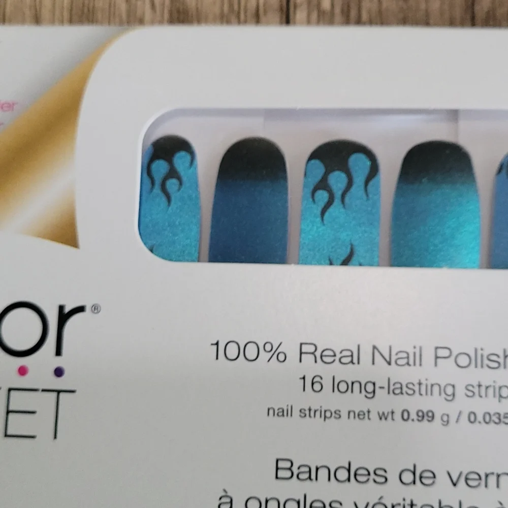 Hall of Flame Color Street Nail Strips - Picture 2 of 7